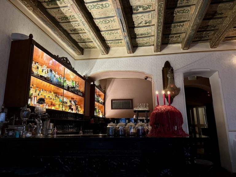 The Alchemist Bar – Prag