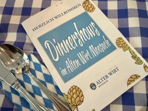 Speisekarte beim Dinnerbrettl Bayerisch für Anfänger