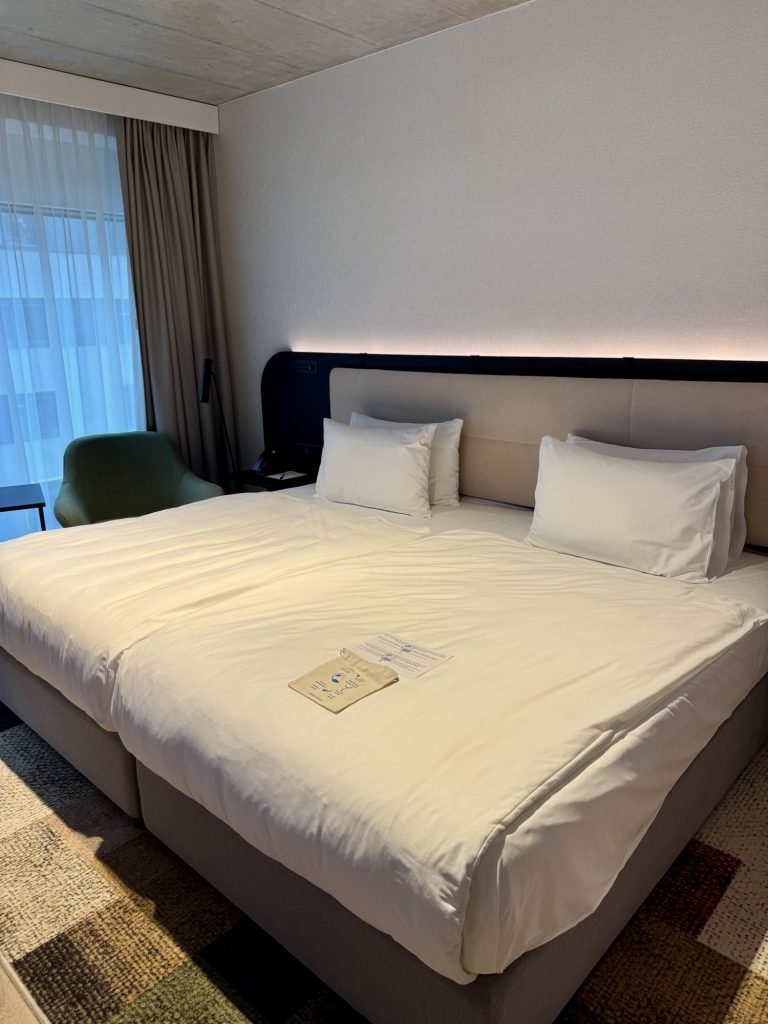 King Size Bett im Hyatt Place in Krakow