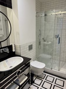 Badezimmer im Craft Beer Central Hotel Gdansk