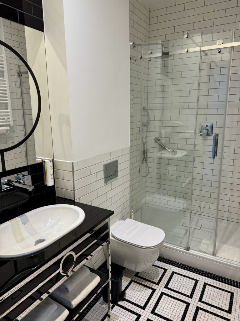 Badezimmer im Craft Beer Central Hotel Gdansk