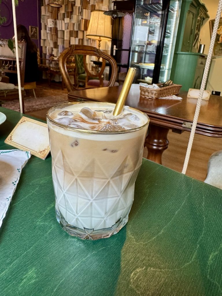 Iced Latte Cafe Winkelgasse